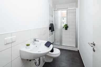 Wohnung zur Miete 292 € 2 Zimmer 48,7 m² 2. Geschoss Feldstraße 38 Stadtilm 99326