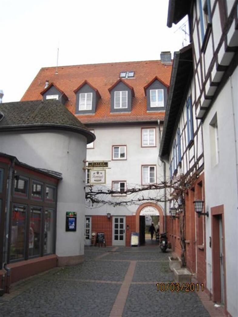 Wohnung zur Miete 475 € 2,5 Zimmer 44,4 m² Dachgeschoss frei ab 29.05.2025 Markt 4 Groß-Umstadt Groß-Umstadt 64823