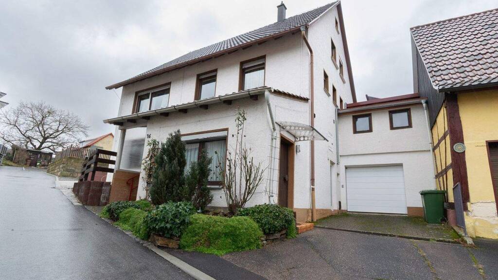 Einfamilienhaus zum Kauf 295.000 € 7 Zimmer 245 m² 331 m² Grundstück Michelbach Öhringen 74613