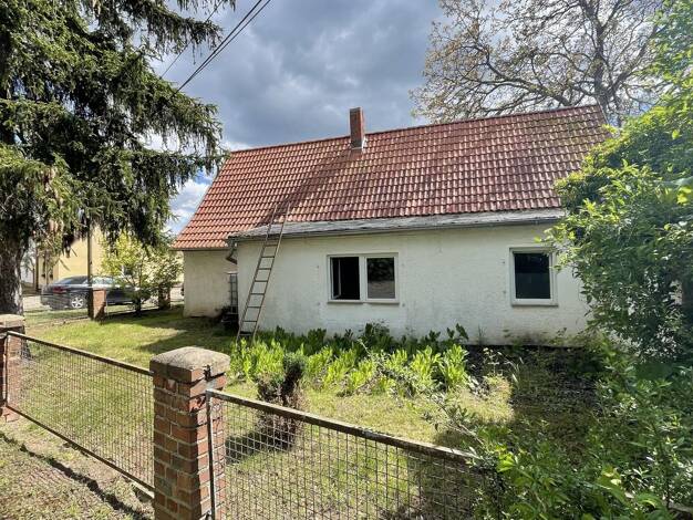 Einfamilienhaus zum Kauf 52.500 € 4 Zimmer 90 m² 350 m² Grundstück Großwirschleben Plötzkau 06425