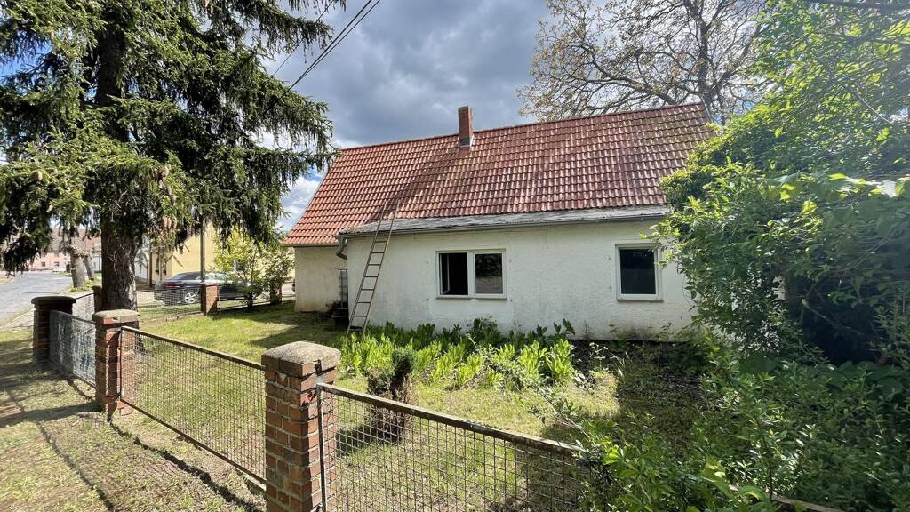 Einfamilienhaus zum Kauf 49.500 € 4 Zimmer 90 m² 350 m² Grundstück Großwirschleben Plötzkau 06425