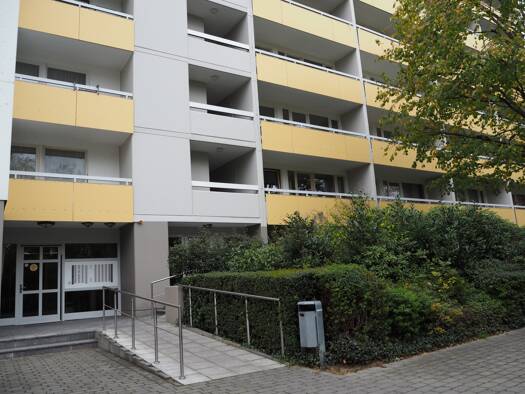Wohnung zur Miete 660 € 2 Zimmer 59,7 m² Geschoss 2/18 frei ab 01.07.2026 Deutz Köln 50996