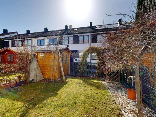 Reihenmittelhaus zum Kauf 1.190.000 € 5 Zimmer 135,5 m² 123 m² Grundstück frei ab 01.07.2026 Furth Taufkirchen 82024