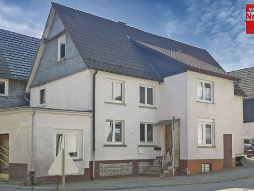 Einfamilienhaus zum Kauf 95.000 € 6 Zimmer 132 m² 271 m² Grundstück Bromskirchen Allendorf 35108