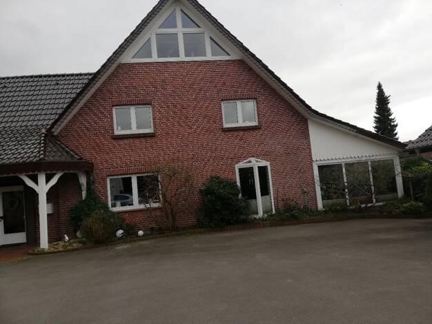 Mehrfamilienhaus zum Kauf 990.000 € 10 Zimmer 350 m² 10.500 m² Grundstück Holsen Hüllhorst 32609