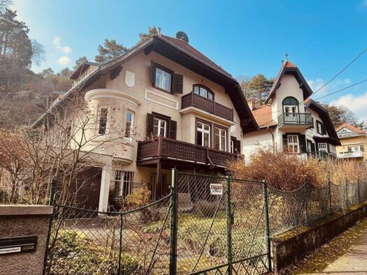 Haus zum Kauf 1.290.000 € 8 Zimmer 209 m² 779 m² Grundstück Baden 2500