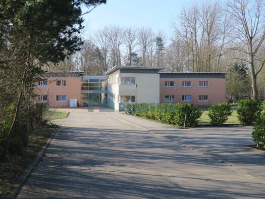 Gewerbeobjekt zum Kauf als Kapitalanlage geeignet 2.600.000 € 1.739,4 m² 2.500 m² Grundstück Elmenhorster Weg 36a Lichtenhagen Rostock 18109