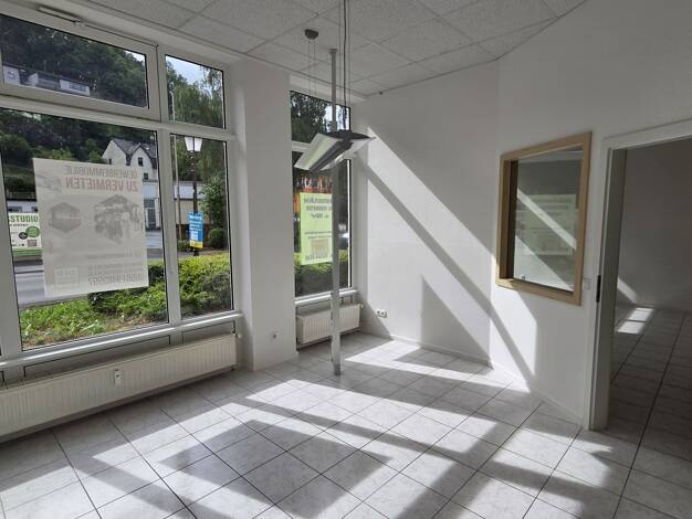 Bürofläche zur Miete 1.200 € 5 Zimmer 176 m² Bürofläche Poststraße 5 Neuerburg 54673