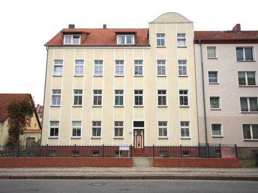 Wohnung zur Miete 635 € 3 Zimmer 74 m² Friedrich-Ebert-Ring 3 Rathenow 14712