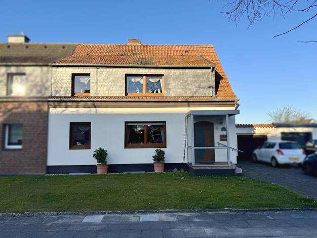 Doppelhaushälfte zum Kauf 309.000 € 5,5 Zimmer 127 m² 725 m² Grundstück Millingen Rheinberg 47495