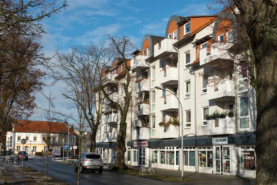 Wohnung zur Miete 549 € 2 Zimmer 42 m²<br/>Wohnfläche 2.<br/>Geschoss ab sofort<br/>Verfügbarkeit Bahnstraße 30 Velten 16727