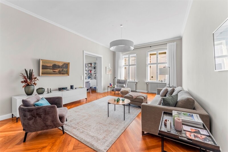 Einfamilienhaus zum Kauf 2.100.000 € 15 Zimmer 600 m²<br/>Wohnfläche 900 m²<br/>Grundstück Lichterfelde Berlin 12207