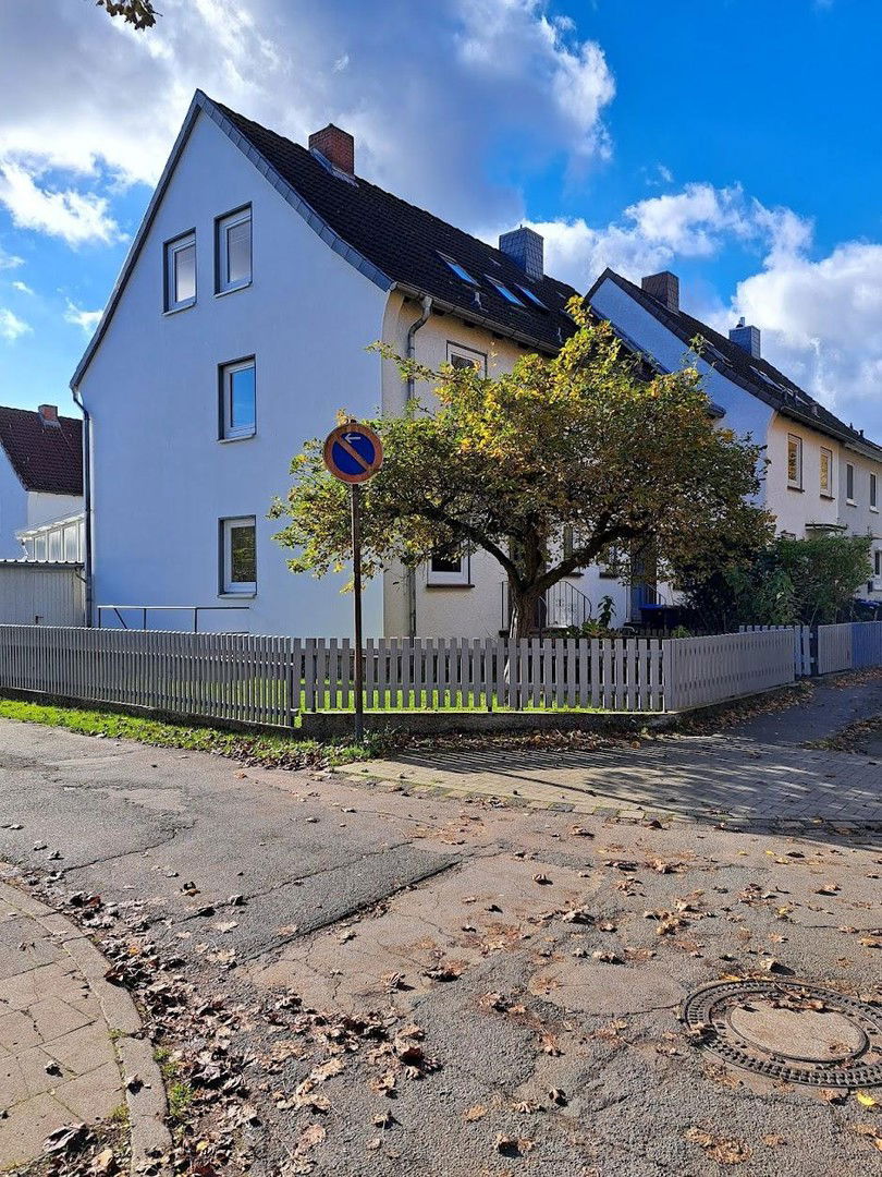 Reihenendhaus zur Miete 1.060 € 7 Zimmer 117,4 m²<br/>Wohnfläche 269 m²<br/>Grundstück 01.01.2025<br/>Verfügbarkeit Neuenhäusen Celle 29221