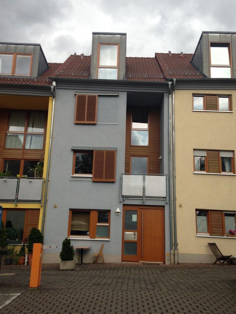 Reihenmittelhaus zum Kauf provisionsfrei 448.000 € 7 Zimmer 130 m²<br/>Wohnfläche 89 m²<br/>Grundstück Innenstadt Fulda 36037