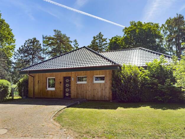 Haus zum Kauf 680.000 € 5 Zimmer 155 m² 14.889,4 m² Grundstück Oldenburg Oldenburg in Holstein 23758