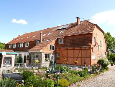 Einfamilienhaus zum Kauf 750.000 € 13 Zimmer 500 m² 3.254 m² Grundstück Grundshagen Grundshagen 23948