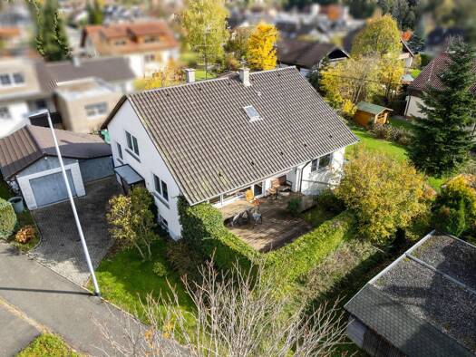 Einfamilienhaus zum Kauf 399.000 € 7,5 Zimmer 180 m² 760 m² Grundstück Endingen Balingen 72336