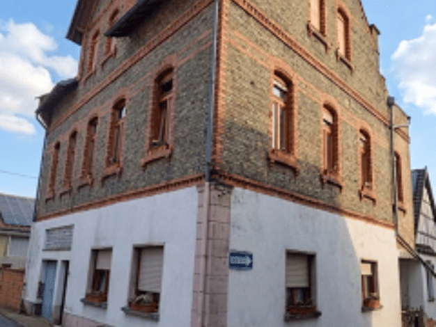 Mehrfamilienhaus zum Kauf 549.000 € 12 Zimmer 269 m² 285 m² Grundstück Brunnenstraße 18 Königshofen Niedernhausen 65527
