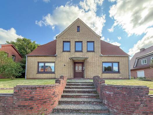 Haus zum Kauf 119.000 € 8 Zimmer 169 m² 1.065 m² Grundstück Lunden 25774