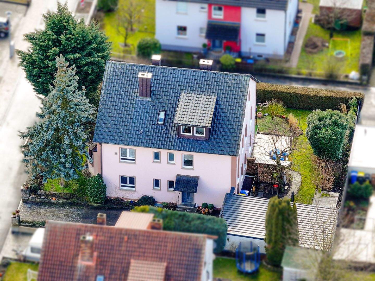 Immobilie in Kürnach - Drei Einheiten - viele Möglichkeiten - Ihr attraktives MFH in begehrter Lage von Kürnach - Bild 0