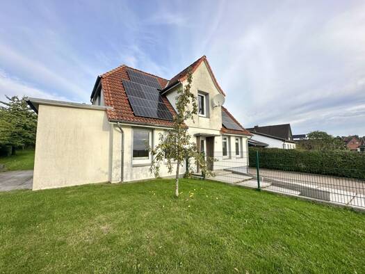 Einfamilienhaus zum Kauf 330.000 € 5 Zimmer 188 m² 1.261 m² Grundstück Tankenrade Ahrensbök 23623