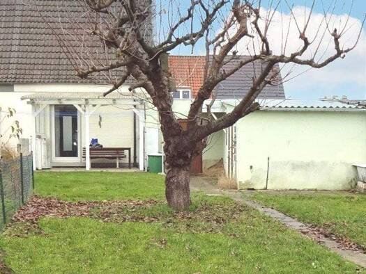 Doppelhaushälfte zum Kauf 165.000 € 2,5 Zimmer 58,5 m² 577 m² Grundstück Travemünde Lübeck 23570