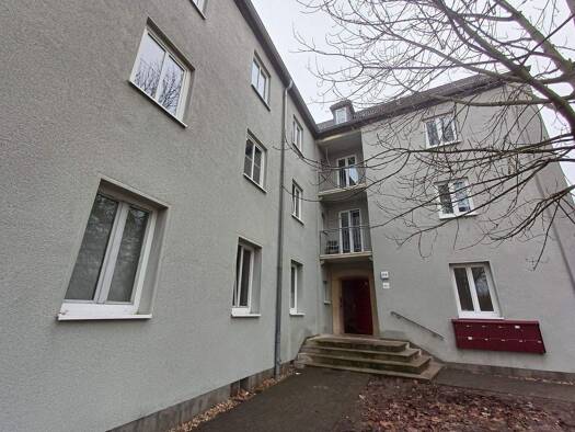 Wohnung zur Miete 325 € 3 Zimmer 50 m² 2. Geschoss frei ab 15.03.2026 Fritz-Reuter-Straße 50 Merseburg 06217