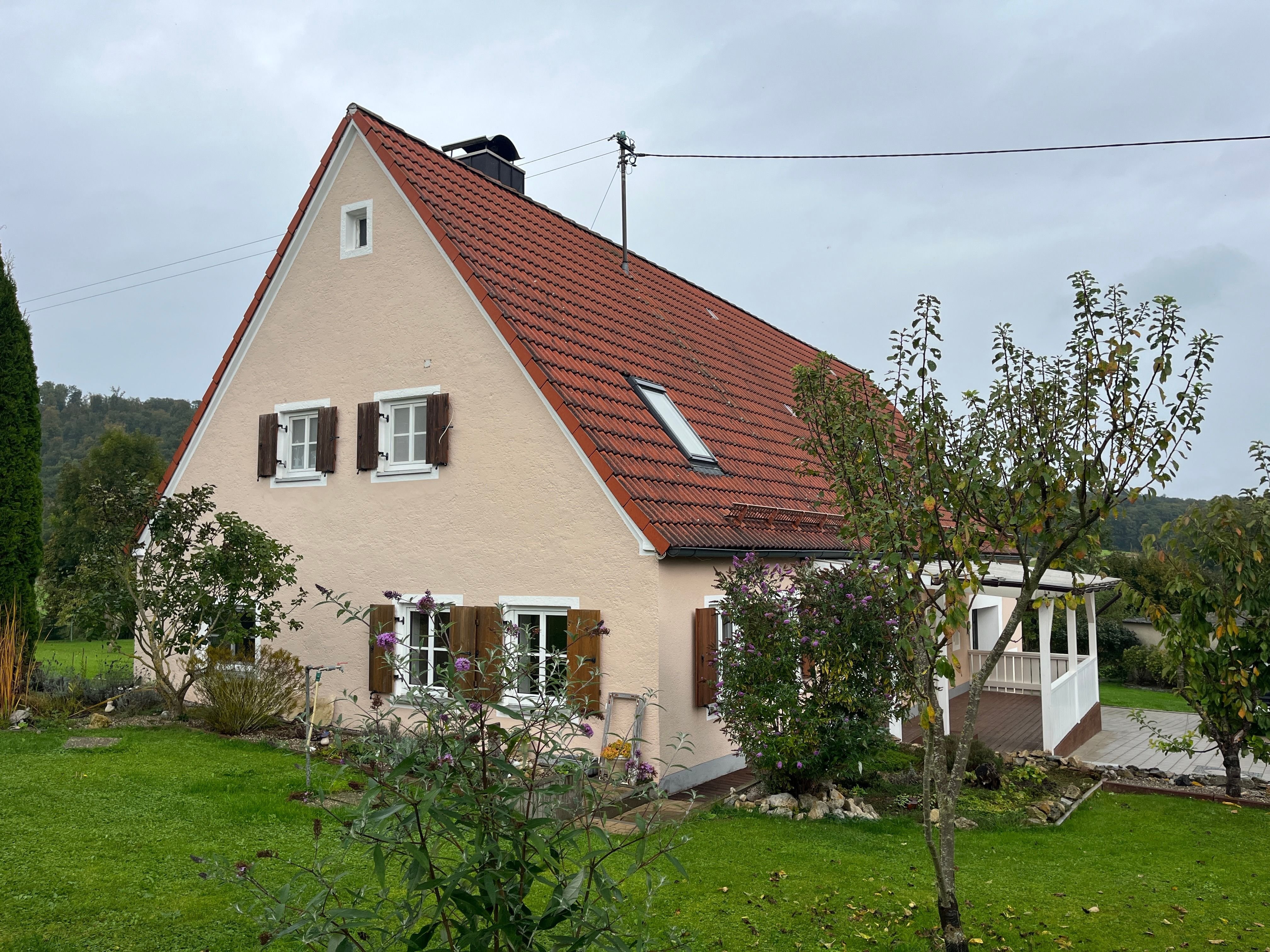 Einfamilienhaus zum Kauf 398.000 € 5 Zimmer 200 m²<br/>Wohnfläche 2.440 m²<br/>Grundstück ab sofort<br/>Verfügbarkeit Hoppingen Harburg (Schwaben) 86655