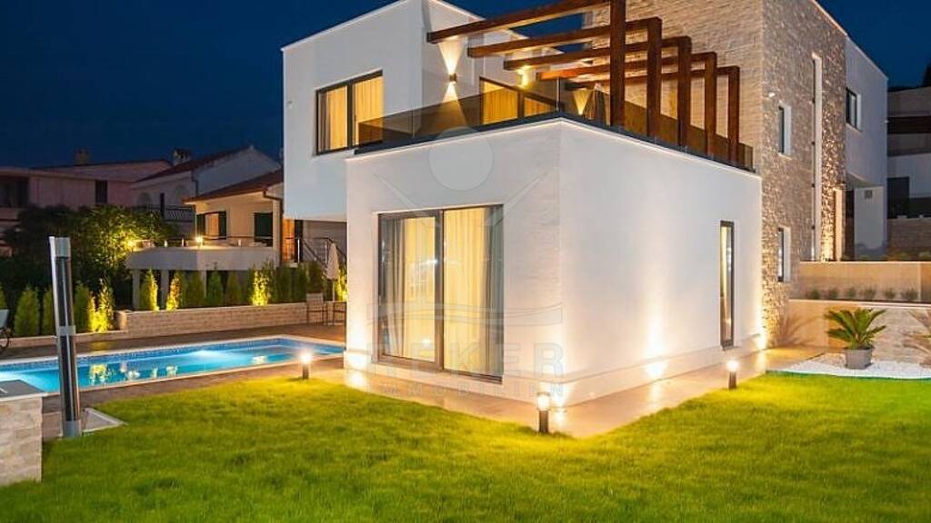 Villa zum Kauf 1.700.000 € 9 Zimmer 250 m² 541 m² Grundstück Trogir
