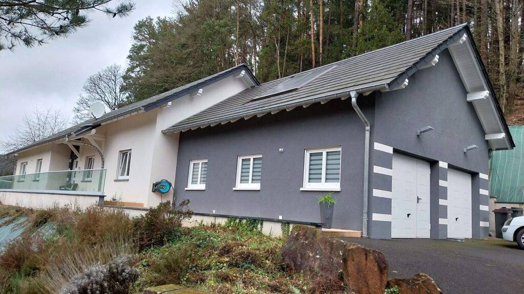 Haus zum Kauf 292.000 € 5 Zimmer 144 m² 1.345 m² Grundstück Reyersviller 57230