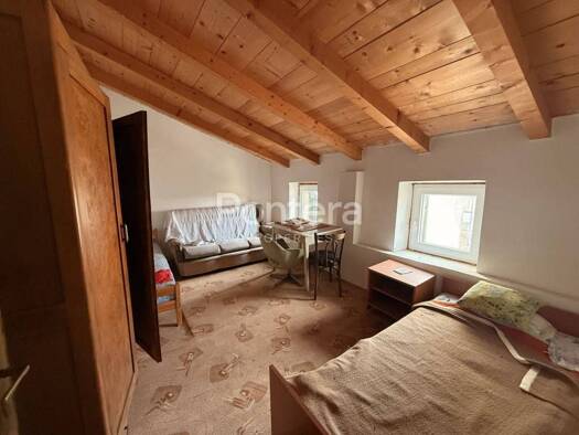 Haus zum Kauf 240.000 € 7 Zimmer 83 m² Bulevard, Rijeka Rijeka