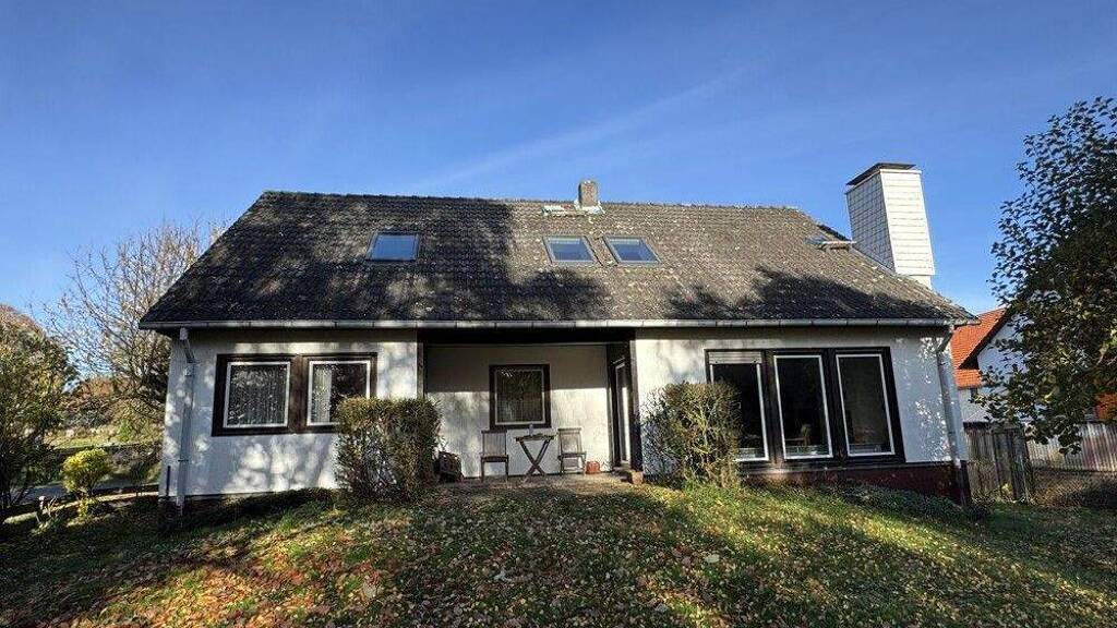 Einfamilienhaus zum Kauf 280.000 € 7,5 Zimmer 185 m² 497 m² Grundstück Jühnde 37127