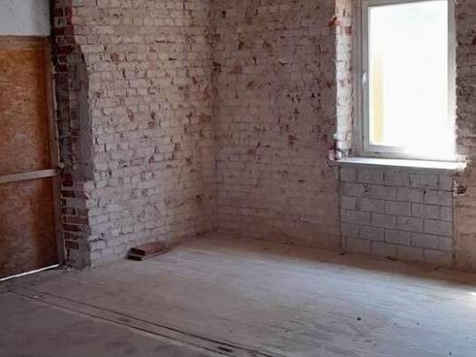 Mehrfamilienhaus zum Kauf 71.200 € 10 Zimmer 270 m² 622 m² Grundstück Staßfurt 39418