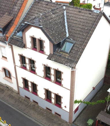 Mehrfamilienhaus zum Kauf provisionsfrei 649.900 € 8,5 Zimmer 162 m² 212 m² Grundstück frei ab sofort Bürgel Offenbach am Main 63075