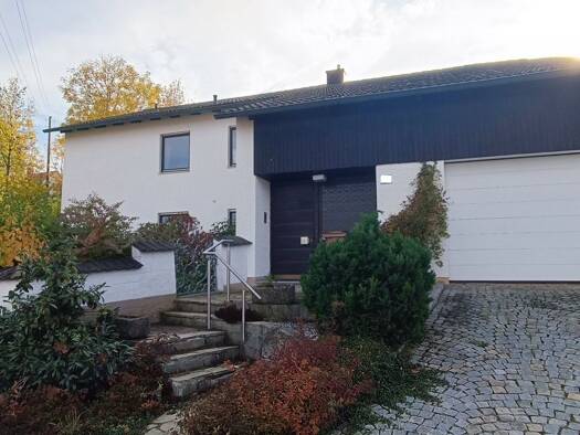Bungalow zum Kauf 535.000 € 7 Zimmer 240 m² 863 m² Grundstück frei ab sofort Parsberg Parsberg 92331