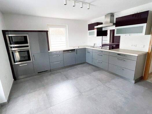 Wohnung zur Miete 890 € 4 Zimmer 140 m² 1. Geschoss frei ab 01.12.2025 Schmarrier Straße 17 Schmarrie 31867