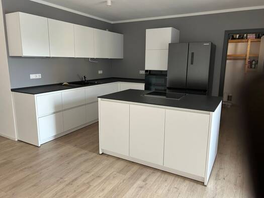 Wohnung zum Kauf 398.000 € 3,5 Zimmer 81 m² Geschoss 1/2 frei ab sofort Seukendorf Seukendorf 90556