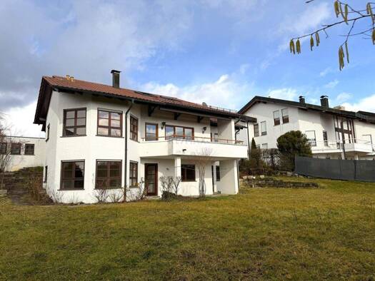 Mehrfamilienhaus zum Kauf 869.000 € 12 Zimmer 330 m² 954 m² Grundstück Stadtgebiet Göppingen 73035