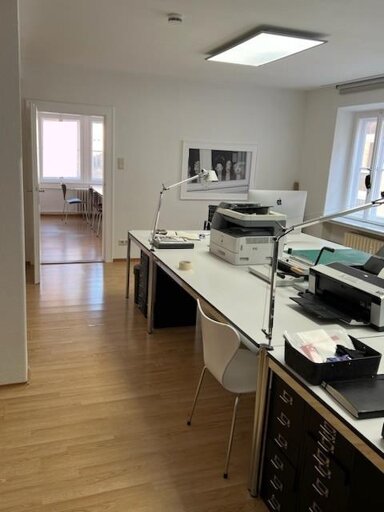 Bürofläche zur Miete 1.200 € 3 Zimmer 100 m² Bürofläche teilbar ab 100 m² Altstadt / St. Lorenz Nürnberg 90403