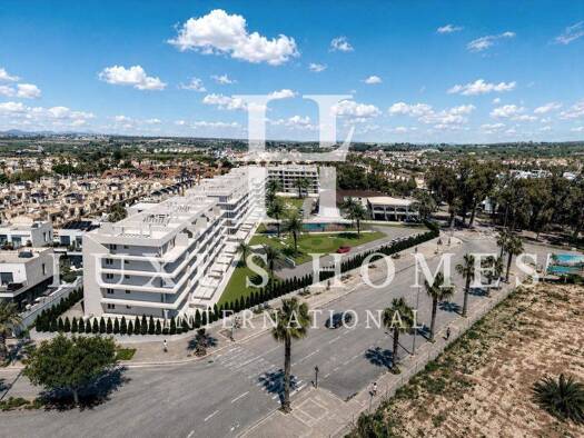 Terrassenwohnung zum Kauf - Erstbezug provisionsfrei als Kapitalanlage geeignet 320.000 € 3 Zimmer 70 m² Guardamar del Segura 03140