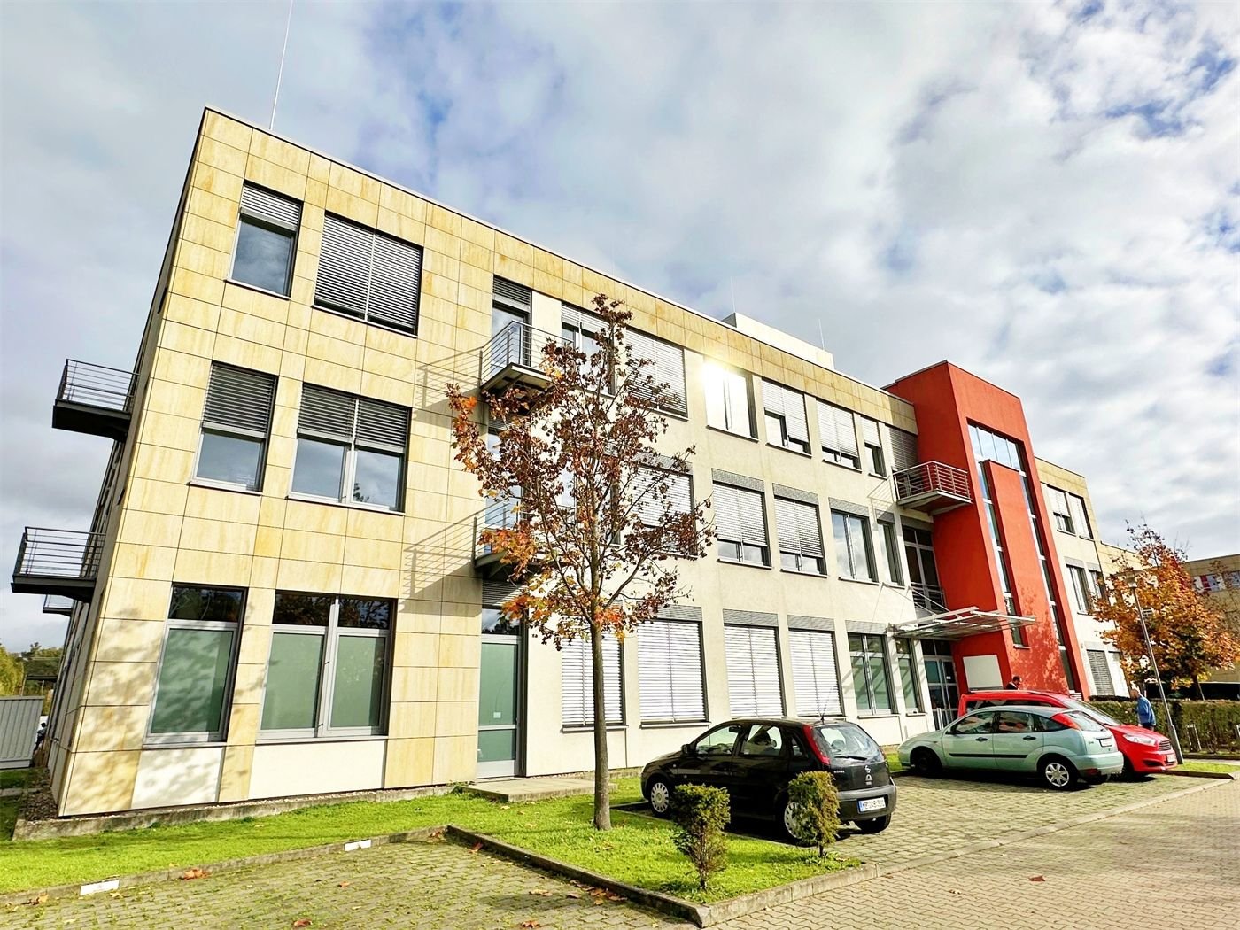 Bürofläche zur Miete 11,50 € 337,4 m²<br/>Bürofläche ab 337,4 m²<br/>Teilbarkeit Zepplinheim Neu-Isenburg 63263