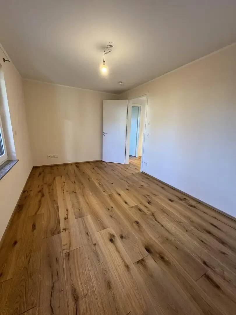 Property thumbnail 13