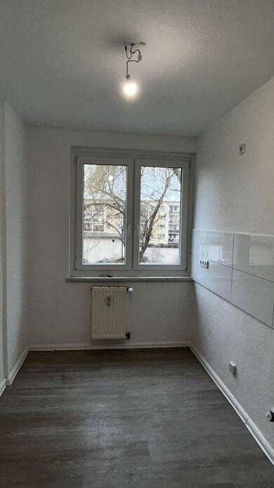 Wohnung zur Miete 275 € 2 Zimmer 46,4 m² EG Nemsdorfer Weg 35 Querfurt Querfurt 06268