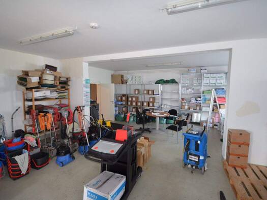 Bürofläche zur Miete 3,60 € 6 Zimmer 250 m² Bürofläche Schwarzenbek 21493