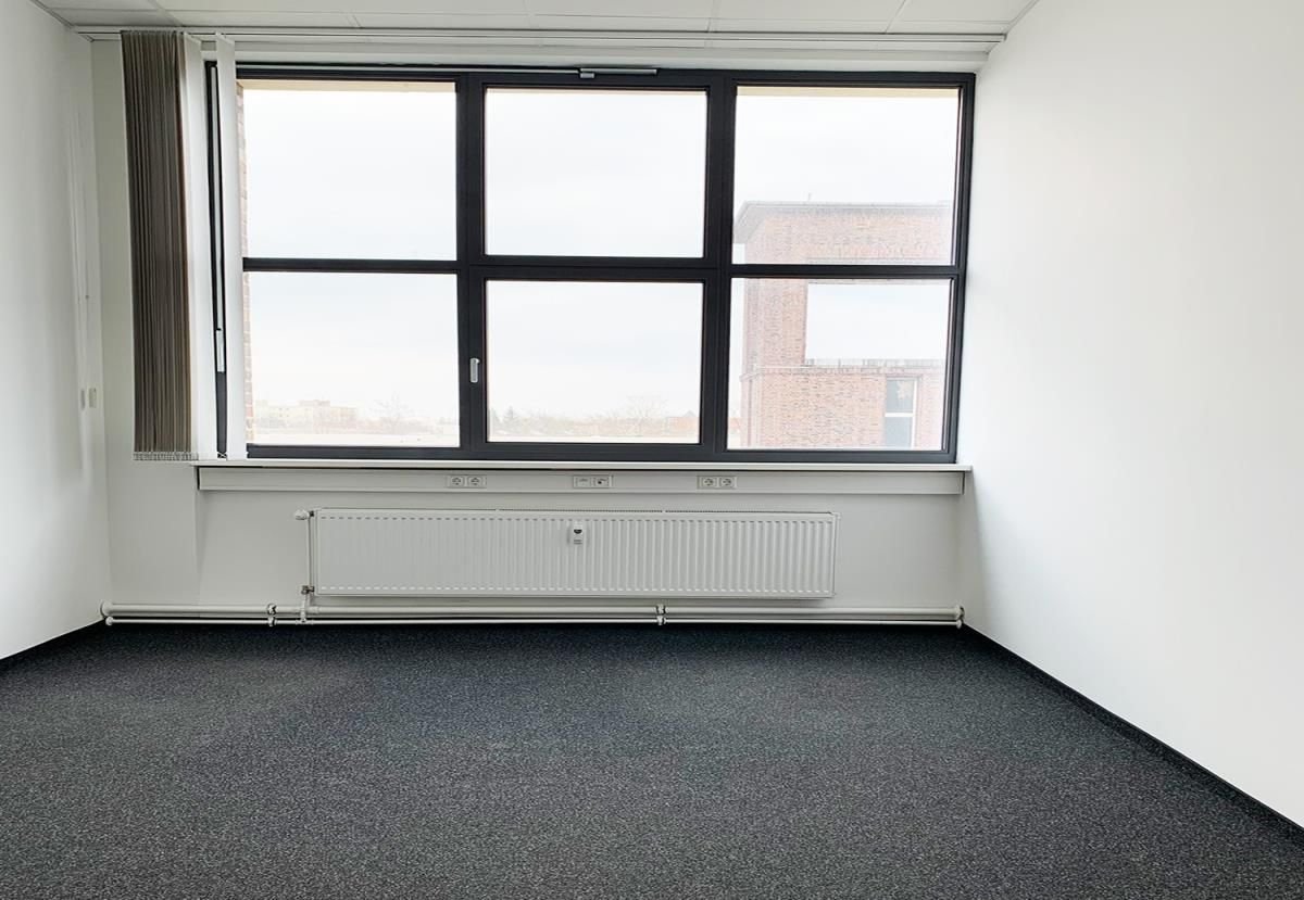 Bürofläche zur Miete 995,88 € 34,4 m²<br/>Bürofläche Großbeerenstraße 2 Mariendorf Berlin 12107