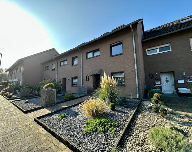 Reihenmittelhaus zum Kauf 499.000 € 5 Zimmer 138 m² 229,6 m² Grundstück Hassels Düsseldorf 40599