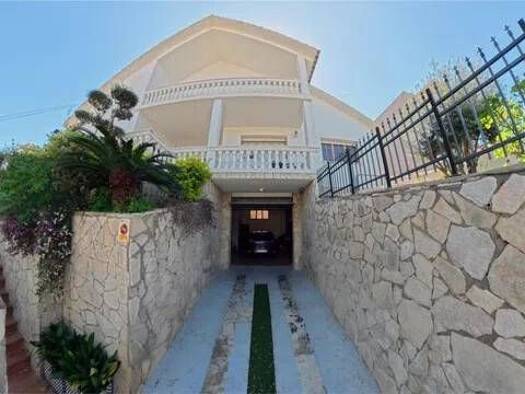 Chalet zum Kauf 1.100.000 € 4 Zimmer 413 m² Calle Arc Sant Just Desvern 08960