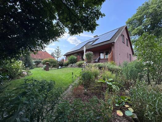 Einfamilienhaus zum Kauf 285.000 € 6 Zimmer 154 m² 883 m² Grundstück Höver Weste 29599