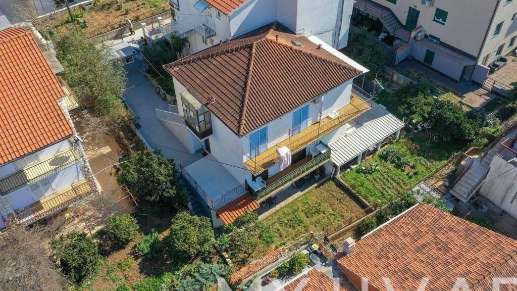 Wohnung zum Kauf 250.000 € 8 Zimmer 71 m² Hvar