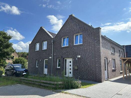 Doppelhaushälfte zum Kauf 350.200 € 4 Zimmer 121 m² 379 m² Grundstück Augustfehn I Apen / Augustfehn 26689